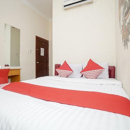 Oyo 448 Hotel Central Palembang Eksteriør bilde